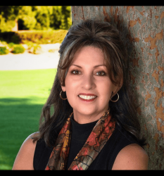 Author_RADouthitt-PNG - Ruth Douthitt