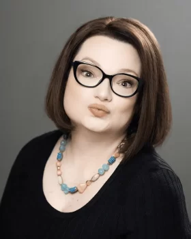 Small Headshot - Lisa GerardyWriter